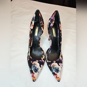 GUESS floral stiletto heels. Size 8M